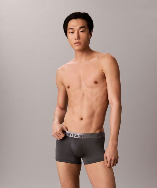 Calvin Klein(カルバン・クライン)の「クロマティック ボクサーパンツ 3枚パック(ボクサーパンツ・メンズ・ブラック/マルチ/その他/その他1/ブルー系その他/ブルー系その他2/ブラックミックス/ブルー/ミックスグレー・S/M/XL/L)」の15枚目の写真