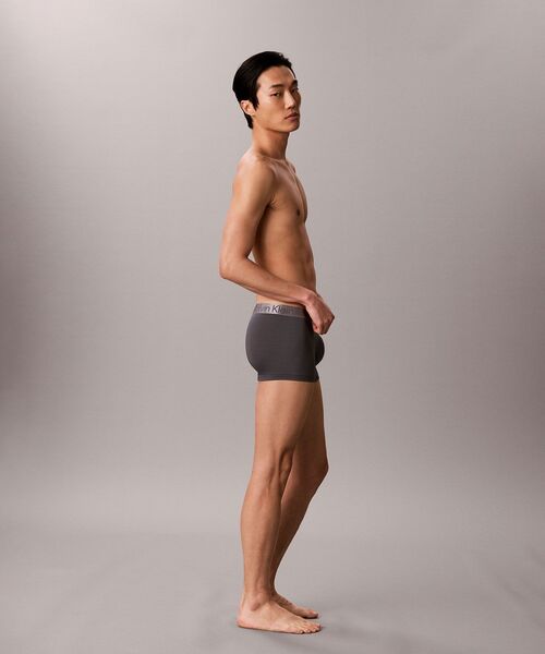 Calvin Klein(カルバン・クライン)の「クロマティック ボクサーパンツ 3枚パック(ボクサーパンツ・メンズ・ブラック/マルチ/その他/その他1/ブルー系その他/ブルー系その他2/ブラックミックス/ブルー/ミックスグレー・S/M/XL/L)」の16枚目の写真