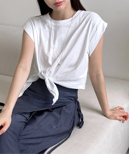 by muni:r(バイ ムニール)の「シンプルロールアップTシャツ(Tシャツ/カットソー・レディース・ホワイト/ブラック/グレー・FREE)」の8枚目の写真