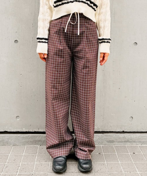 SHEPP(シープ)の「《26秋新色追加!8色展開》【お気に入り数5万人突破!】サイズ展開あり!ラフに穿けるイージーパンツ仕様で快適♪レイヤード ダブルウエスト イージースラックス / ピンストライプ 無地(スラックス・レディース・ネイビー/グレー/ブラック/グレー系その他/ブラウン/ブラック系その他/ブラック系その他2/ブラウン系その他2・S/L/M)」の22枚目の写真