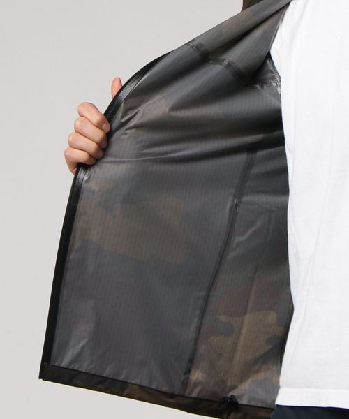 THE NORTH FACE（ザノースフェイス）の「ザ・ノース・フェイス メンズマウンテンレインパーカー / ノベルティベンチャージャケット（マウンテンパーカー・メンズ・ウッドランド/カモフラージュ/その他3/その他4/グレー系カモフラージュ/グリーン系カモフラージュ/グリーン系その他2・LARGE/MEDIUM/SMALL/X-LARGE）」の11枚目の写真