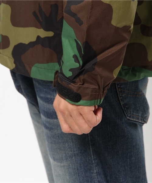 THE NORTH FACE（ザノースフェイス）の「ザ・ノース・フェイス メンズマウンテンレインパーカー / ノベルティベンチャージャケット（マウンテンパーカー・メンズ・ウッドランド/カモフラージュ/その他3/その他4/グレー系カモフラージュ/グリーン系カモフラージュ/グリーン系その他2・LARGE/MEDIUM/SMALL/X-LARGE）」の13枚目の写真