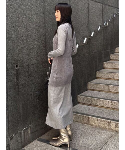 LAGUNAMOON（ラグナムーン）の「ベロアライクレイヤードニットワンピース（ワンピース・レディース・ブラック/グレー・MEDIUM/SMALL）」の9枚目の写真