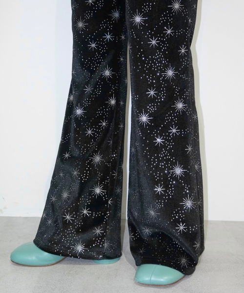 musubore（ムスボレ）の「velours leggings PT / ベロアフレア