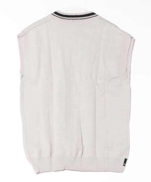 aimoha(アイモハ)の「aimoha men Varsity Vibe Knit Vest(ベスト・メンズ・オフホワイト/ブラック/ライトグレー・MEDIUM/LARGE/X-LARGE/XX-LARGE/XXX-LARGE)」の4枚目の写真