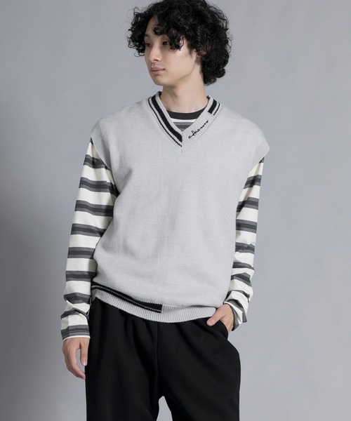 aimoha(アイモハ)の「aimoha men Varsity Vibe Knit Vest(ベスト・メンズ・オフホワイト/ブラック/ライトグレー・MEDIUM/LARGE/X-LARGE/XX-LARGE/XXX-LARGE)」の3枚目の写真