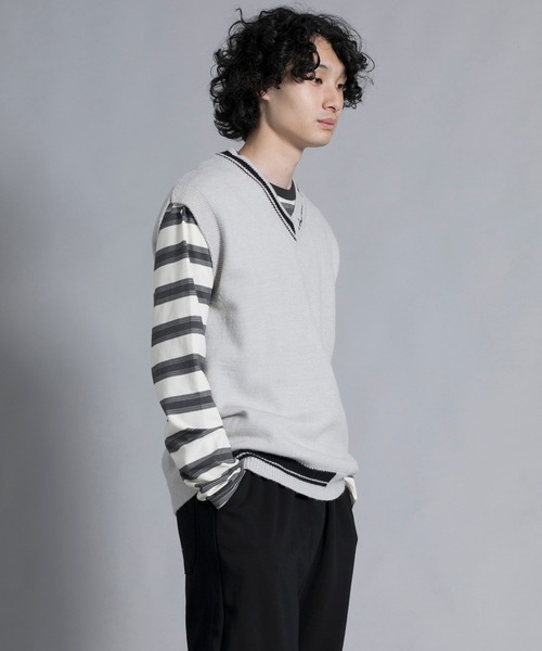 aimoha(アイモハ)の「aimoha men Varsity Vibe Knit Vest(ベスト・メンズ・オフホワイト/ブラック/ライトグレー・MEDIUM/LARGE/X-LARGE/XX-LARGE/XXX-LARGE)」の17枚目の写真