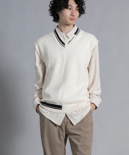 aimoha(アイモハ)の「aimoha men Varsity Vibe Knit Vest(ベスト・メンズ・オフホワイト/ブラック/ライトグレー・MEDIUM/LARGE/X-LARGE/XX-LARGE/XXX-LARGE)」の9枚目の写真