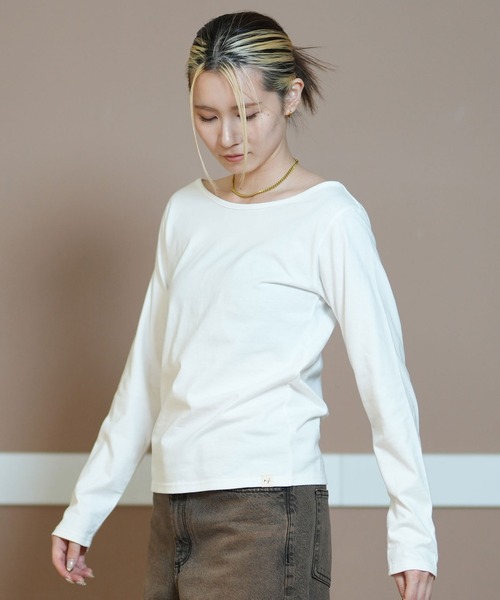 ムラサキスポーツ（ムラサキスポーツ）の「RIKKA FEMME/リッカファム ロンT ボートネック RF24FW30（Tシャツ/カットソー・レディース・ブラック/ホワイト・M/L/S/M）」の16枚目の写真