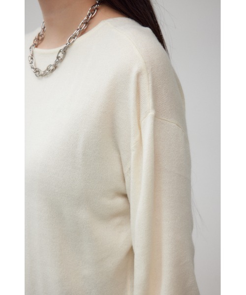 AZUL by moussy（アズールバイマウジー）の「ヌーディー2WAYVネックニットトップス（Tシャツ/カットソー・レディース・ライム/ブラック/オフホワイト/グレー・SMALL/MEDIUM）」の9枚目の写真