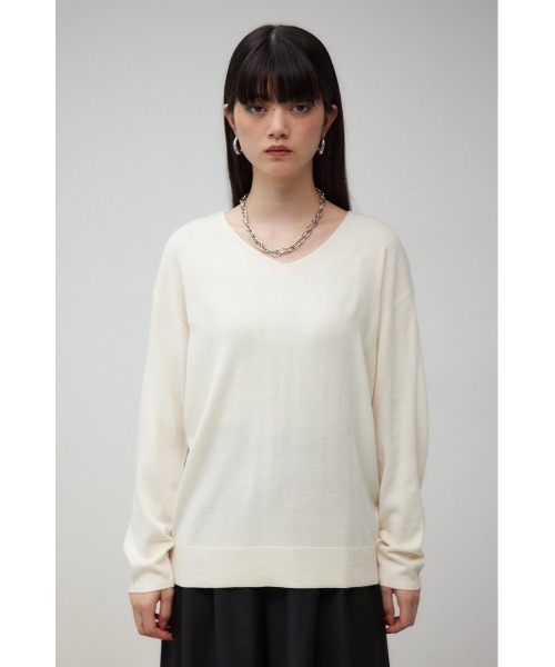 AZUL by moussy（アズールバイマウジー）の「ヌーディー2WAYVネックニットトップス（Tシャツ/カットソー・レディース・ライム/ブラック/オフホワイト/グレー・SMALL/MEDIUM）」の13枚目の写真