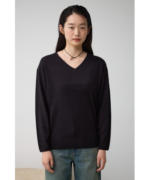 AZUL by moussy（アズールバイマウジー）の「ヌーディー2WAYVネックニットトップス（Tシャツ/カットソー・レディース・ライム/ブラック/オフホワイト/グレー・SMALL/MEDIUM）」の18枚目の写真