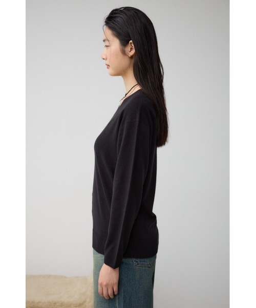 AZUL by moussy（アズールバイマウジー）の「ヌーディー2WAYVネックニットトップス（Tシャツ/カットソー・レディース・ライム/ブラック/オフホワイト/グレー・SMALL/MEDIUM）」の19枚目の写真