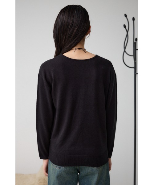 AZUL by moussy（アズールバイマウジー）の「ヌーディー2WAYVネックニットトップス（Tシャツ/カットソー・レディース・ライム/ブラック/オフホワイト/グレー・SMALL/MEDIUM）」の20枚目の写真