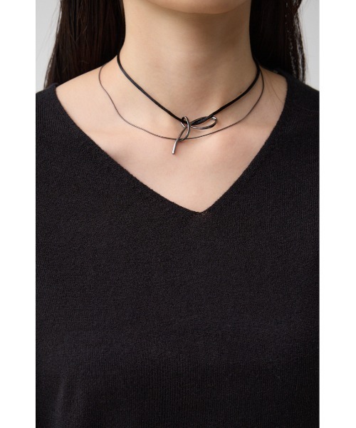 AZUL by moussy（アズールバイマウジー）の「ヌーディー2WAYVネックニットトップス（Tシャツ/カットソー・レディース・ライム/ブラック/オフホワイト/グレー・SMALL/MEDIUM）」の21枚目の写真