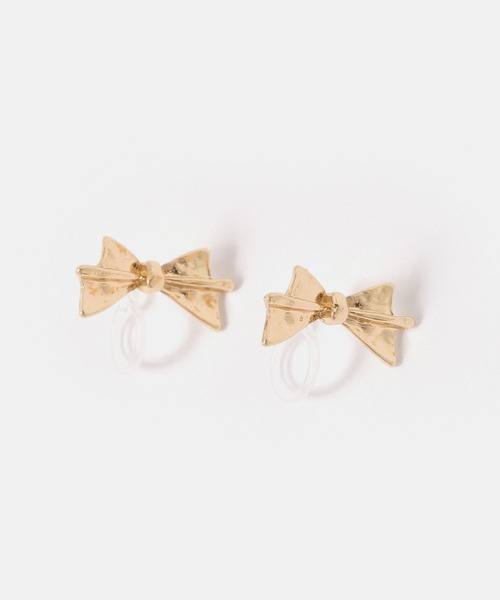 FOREVER 21(フォーエバー トゥエンティーワン)の「ミニリボンノンホールピアス(イヤリング・レディース・ゴールド/ブラック/シルバー・FREE)」の1枚目の写真