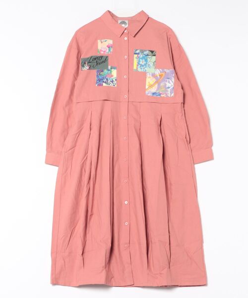 ScoLar（スカラー）の「143611：花蝶アート柄アップリケ シャツワンピース（シャツワンピース・レディース・チャコールグレー/カーキ/ピンク・M）」の3枚目の写真