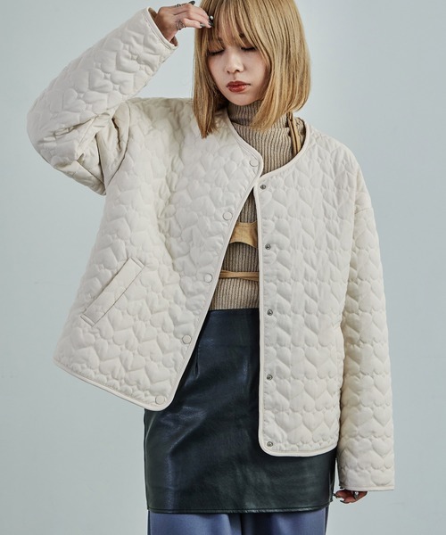Fashion Letter(ファッションレター)の「ハート柄キルトジャケット ブルゾン ショート丈(ブルゾン・レディース・アイボリー/ブラック・M)」の13枚目の写真