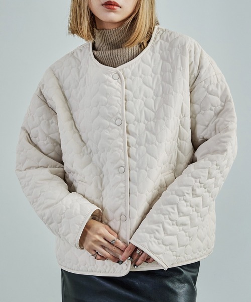 Fashion Letter(ファッションレター)の「ハート柄キルトジャケット ブルゾン ショート丈(ブルゾン・レディース・アイボリー/ブラック・M)」の14枚目の写真