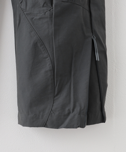 SAN SAN GEAR(サンサンギア)の「【SAN SAN GEAR / サン サン ギア】DOUBLE KNEE DART PANTS(その他パンツ・メンズ・チャコールグレー/ブラック・1/2)」の11枚目の写真