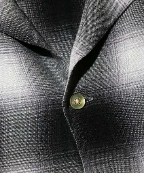 TOWNCRAFT（タウンクラフト）の「TOWNCRAFT/タウンクラフト 60S LOOP COLLAR SHIRT オンブレチェック ループカラーシャツ（シャツ/ブラウス・メンズ・ブラウン/グリーン/ブラック/チャコールグレー/モカ/グレー/グリーン系その他/グレー系1・MEDIUM/LARGE/SMALL）」の18枚目の写真