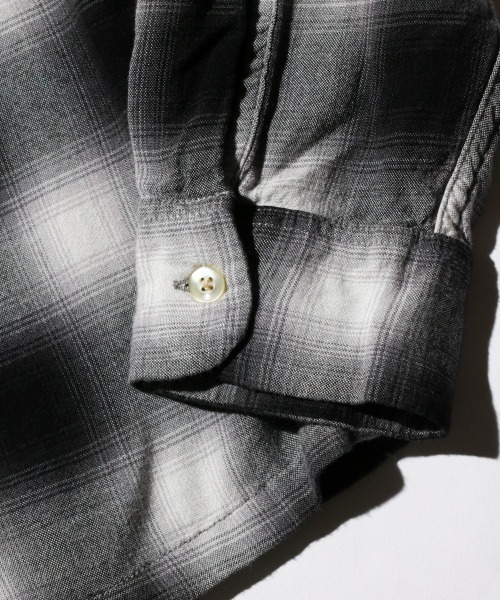 TOWNCRAFT（タウンクラフト）の「TOWNCRAFT/タウンクラフト 60S LOOP COLLAR SHIRT オンブレチェック ループカラーシャツ（シャツ/ブラウス・メンズ・ブラウン/グリーン/ブラック/チャコールグレー/モカ/グレー/グリーン系その他/グレー系1・MEDIUM/LARGE/SMALL）」の15枚目の写真