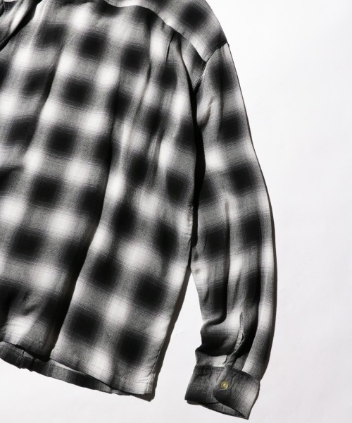TOWNCRAFT（タウンクラフト）の「TOWNCRAFT/タウンクラフト 60S LOOP COLLAR SHIRT オンブレチェック ループカラーシャツ（シャツ/ブラウス・メンズ・ブラウン/グリーン/ブラック/チャコールグレー/モカ/グレー/グリーン系その他/グレー系1・MEDIUM/LARGE/SMALL）」の16枚目の写真