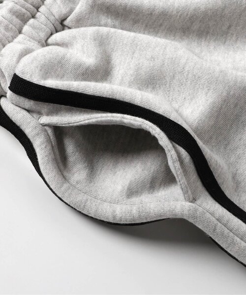 algy（アルジー）の「【ACTIVE】裏起毛グランジスウェットラインパンツ（スウェットパンツ・キッズ・グレー/オフホワイト/ブラック・XXX-SMALL/XX-SMALL/X-SMALL/SMALL/MEDIUM）」の6枚目の写真