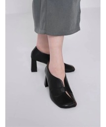 Bella lume（ベッラルーメ）の「/Bella Lume(ベッラルーメ)/ カッティングスクエアトゥパンプス（パンプス）」