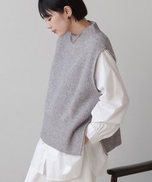 サイドファスナーモックネックベスト