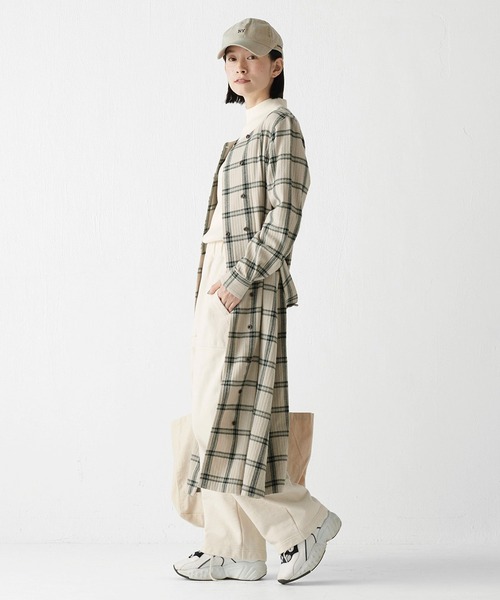 Sunny clouds（サニークラウズ）の「サニークラウズ　チェックのワンピコート〈レディース〉（ワンピース・レディース・ベージュ系その他・MP/M/L/LL/3L）」の6枚目の写真