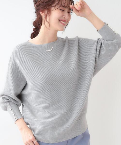 DRESKIP（ドレスキップ）の「【洗える】大人の上品コーデに お袖ビジュー釦付きリブドルマンニット（ニット/セーター・レディース・ピンク系/ブラック/イエロー系その他/オフホワイト/グレー・01/02/03）」の3枚目の写真