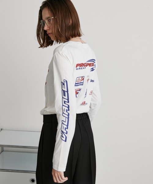 Auntie Rosa Holiday(アンティローザホリデー)の「スポンサーロゴプリントロンTEE(Tシャツ/カットソー・レディース・オフホワイト/チャコールグレー・FREE)」の6枚目の写真