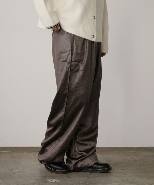 ROOPTOKYO（ループトウキョウ）の「ルーズシルエット ヴィンテージライク イージーパンツ（スラックス・レディース・グレー/ブラック/ブラウン/ワイン・FREE）」の10枚目の写真