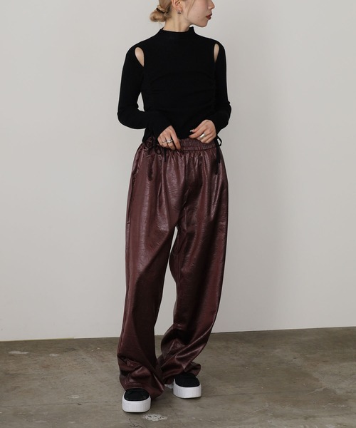 ROOPTOKYO（ループトウキョウ）の「ルーズシルエット ヴィンテージライク イージーパンツ（スラックス・レディース・グレー/ブラック/ブラウン/ワイン・FREE）」の20枚目の写真