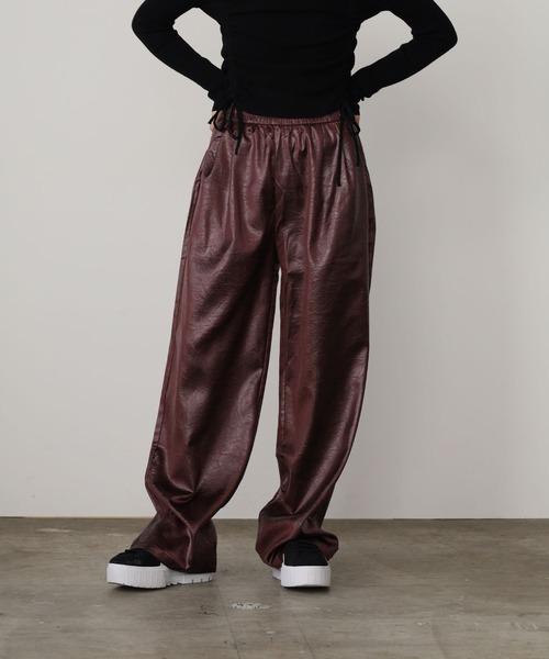 ROOPTOKYO（ループトウキョウ）の「ルーズシルエット ヴィンテージライク イージーパンツ（スラックス・レディース・グレー/ブラック/ブラウン/ワイン・FREE）」の17枚目の写真