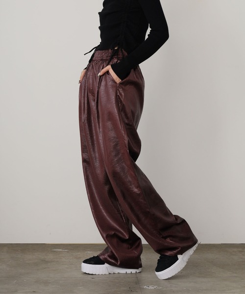 ROOPTOKYO（ループトウキョウ）の「ルーズシルエット ヴィンテージライク イージーパンツ（スラックス・レディース・グレー/ブラック/ブラウン/ワイン・FREE）」の19枚目の写真