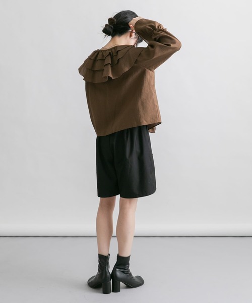 KBF（ケイビーエフ）の「フリルカラーリボンブラウス（シャツ/ブラウス・レディース・ライトブルー/アイボリー/ブラウン・ONE）」の15枚目の写真