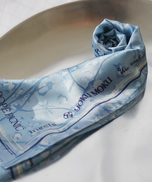 ROPE' PICNIC(ロペピクニック)の「【YOKU MOKU/ヨックモック×ROPE' PICNIC】フラワーグラデーションスカーフ(バンダナ/スカーフ・レディース・キナリ/ブルー系その他4・FREE)」の4枚目の写真