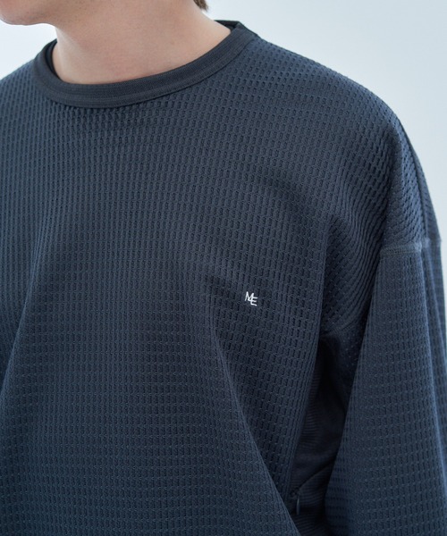 MINOTAUR（ミノトール）の「MINOTAUR INST. FOR ESTNATION / トランスフォームカットソー（Tシャツ/カットソー・メンズ・チャコールグレー/ブラック・MEDIUM/LARGE）」の4枚目の写真