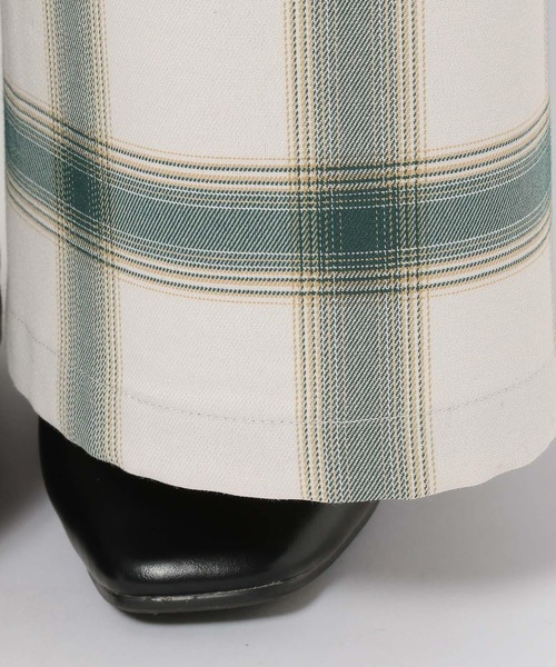 LOWRYS FARM(ローリーズファーム)の「オンブレチェックベアサロペット 289828(サロペット/オーバーオール・レディース・オフホワイト/ブラック・FREE)」の4枚目の写真