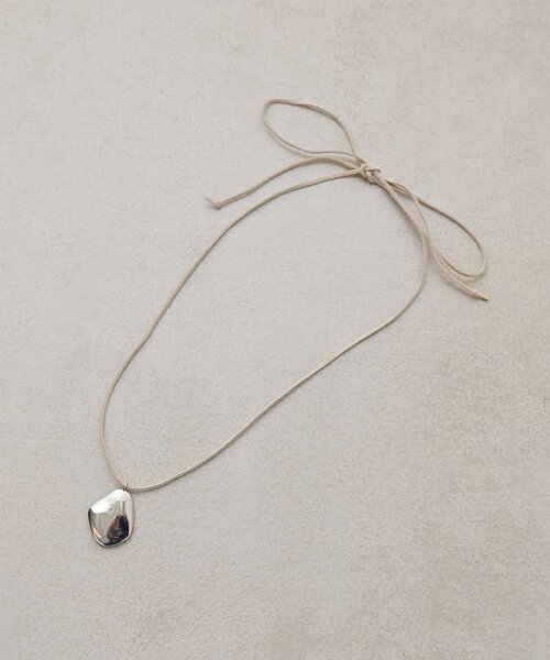 LIVETART（リヴェタート）の「グロスコードネックレス（ネックレス・レディース・ブラック・FREE）」の6枚目の写真