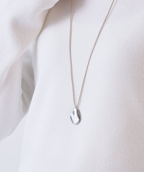 LIVETART（リヴェタート）の「グロスコードネックレス（ネックレス・レディース・ブラック・FREE）」の10枚目の写真