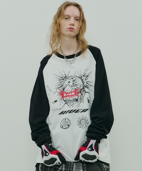 AIVER(アイバー)の「Johann×AIVER GIRLラグランロンTEE(Tシャツ/カットソー・メンズ・ホワイト/チャコールグレー/ブラック・SMALL/MEDIUM/LARGE)」の2枚目の写真