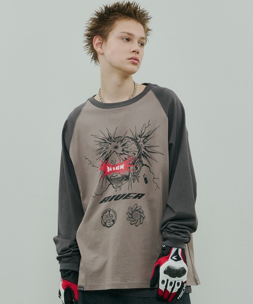 AIVER(アイバー)の「Johann×AIVER GIRLラグランロンTEE(Tシャツ/カットソー・メンズ・ホワイト/チャコールグレー/ブラック・SMALL/MEDIUM/LARGE)」の1枚目の写真