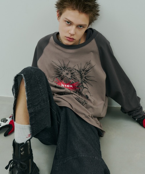 AIVER(アイバー)の「Johann×AIVER GIRLラグランロンTEE(Tシャツ/カットソー・メンズ・ホワイト/チャコールグレー/ブラック・SMALL/MEDIUM/LARGE)」の21枚目の写真