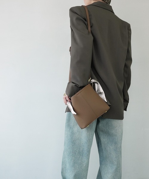 c.u.l（シーユーエル）の「2WAY スカーフ付き バケットショルダーバッグ cula1085（ショルダーバッグ・レディース・ベージュ/ブラック/ブラウン・FREE）」の13枚目の写真