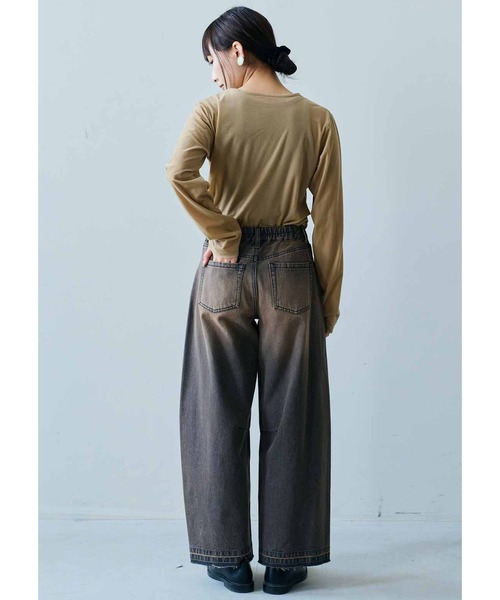 MEDE19F(メデジュウキュウ)の「MEDE19F アシメトリーヘムシアーベロアトップス(Tシャツ/カットソー・レディース・オフホワイト/ベージュ/ブルー・LL/L/M)」の5枚目の写真