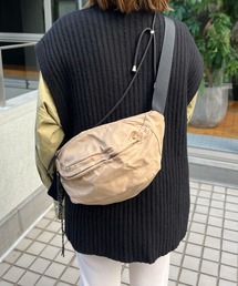 ALTROSE（アルトローズ）の「【ALTROSE】アルトローズ ボディバック ウエストバック 大容量 軽い 軽量 ナイロン ユニセックス 250090（ボディバッグ/ウエストポーチ）」