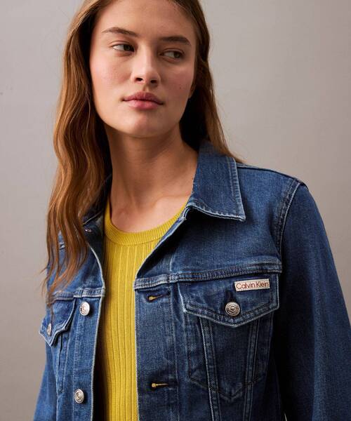 Calvin Klein(カルバン・クライン)の「クラッシックトラッカーデニムジャケット(デニムジャケット・レディース・ブルー・S/M/XS)」の6枚目の写真
